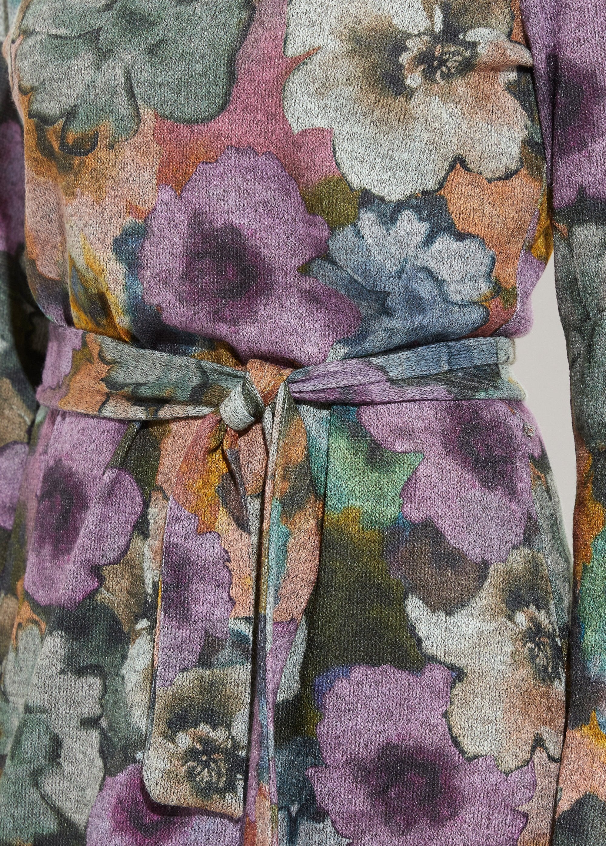 Robe_imprimée_droite_ceinturée_col_montant_maille_chaude_Gris_et_parme_DE2_slim