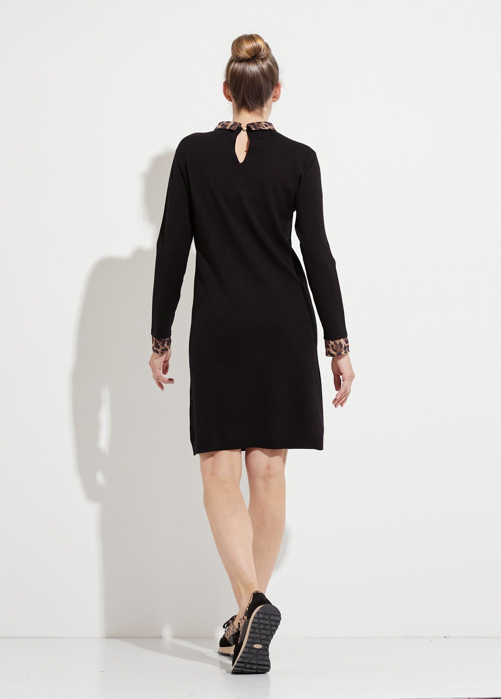 Vestido_tipo_jersey_negro_2_en_1_con_estampado_de_leopardo_y_efecto_voile_Negro_DO1_slim