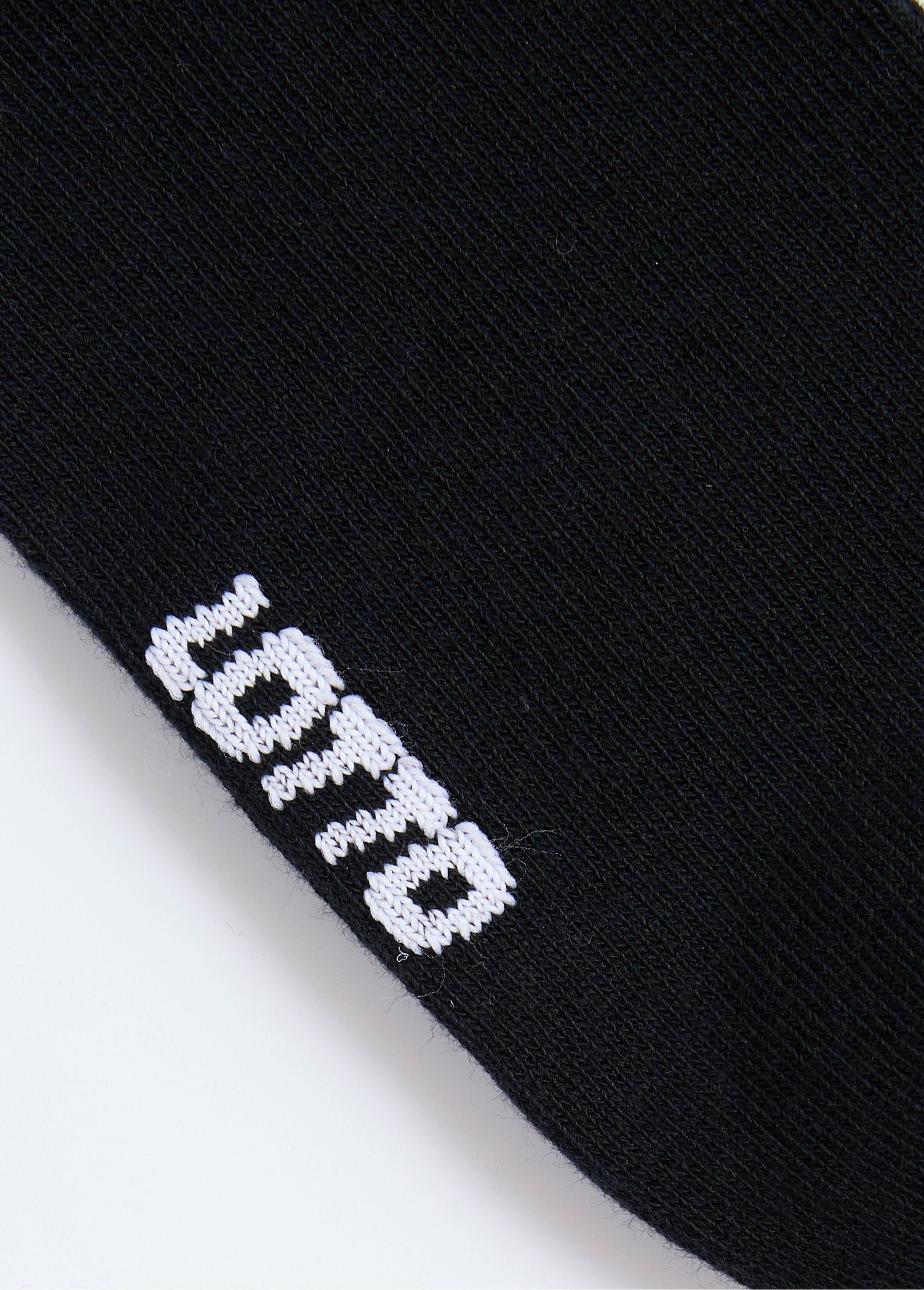 Calcetines_con_logo_colorido_Negro_DE2_slim