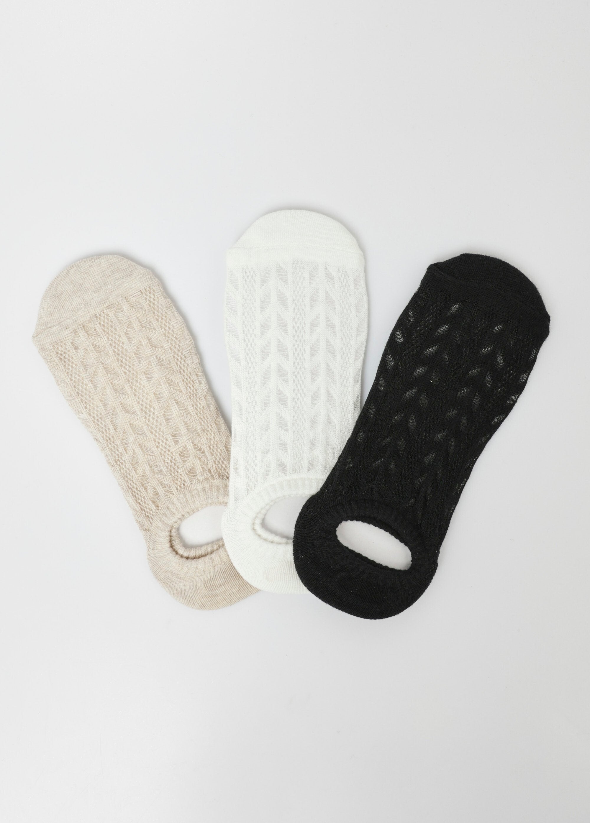 Calcetines_bajos_con_estampado_de_malla_oscura._Beige_surtido__LO1_slim