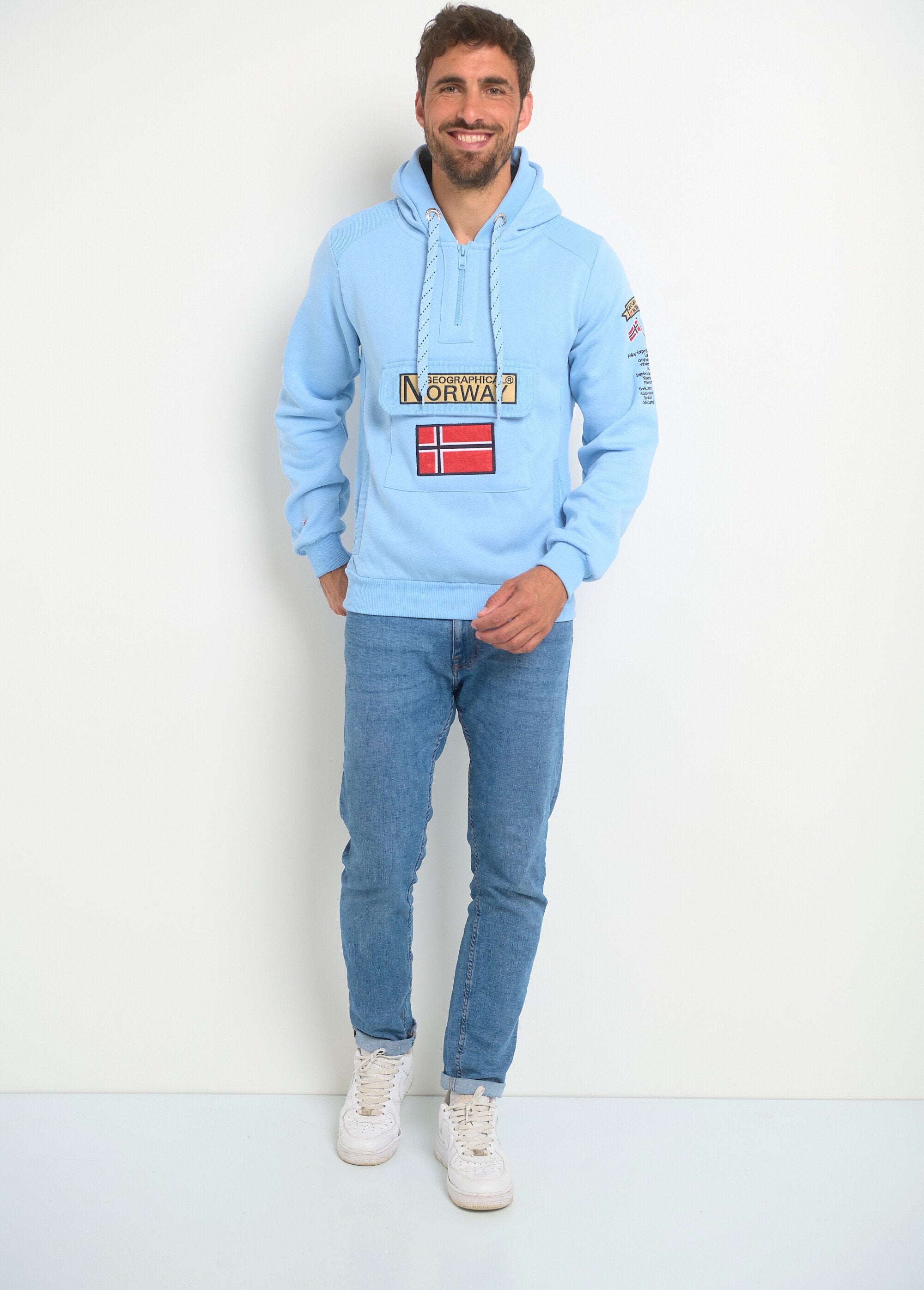 Sudadera_con_capucha_de_manga_larga_y_media_cremallera_Cielo_azul_SF1_slim