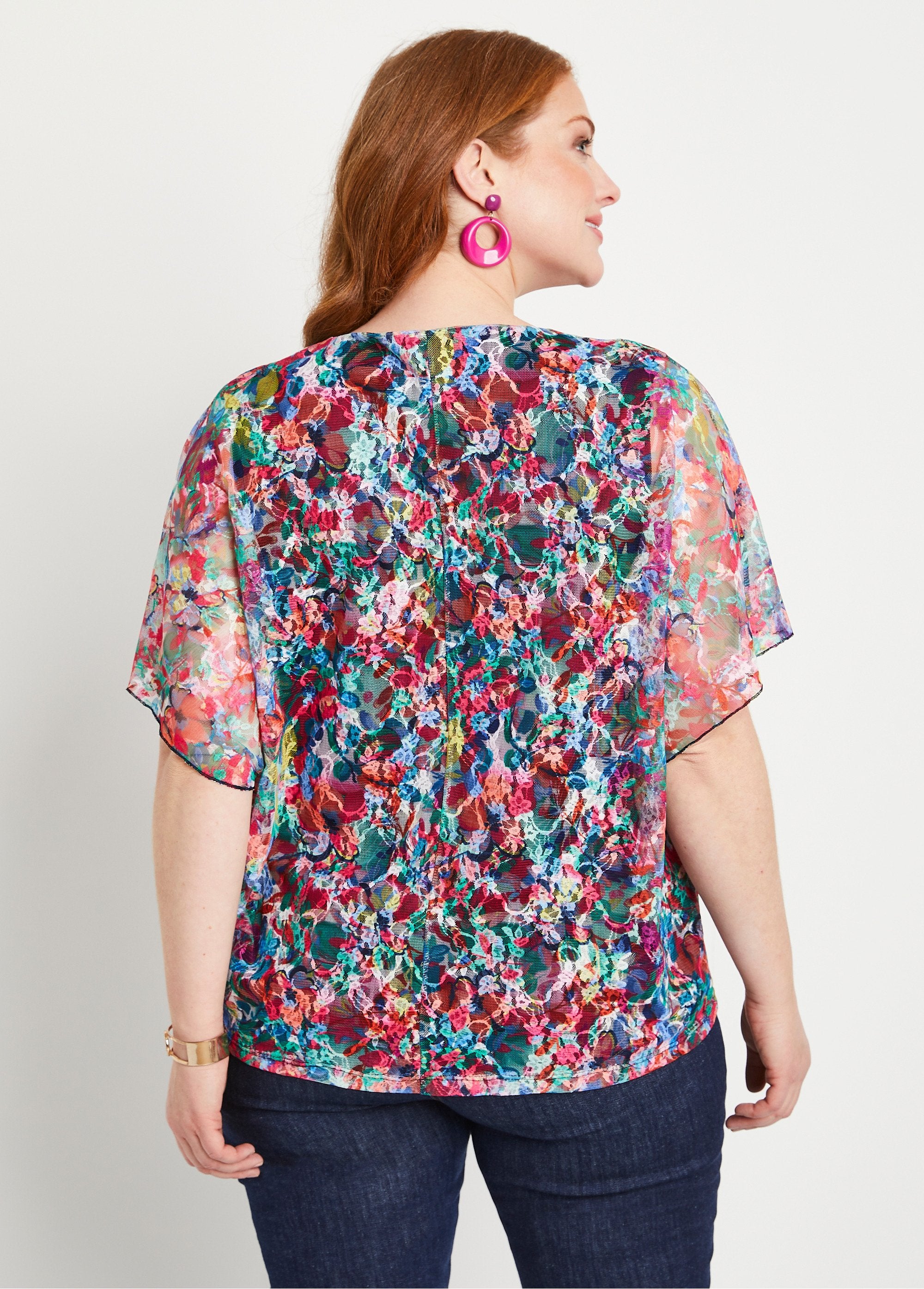 Camiseta_corta_encaje_floral_fucsia_y_azul_DO1_curvy