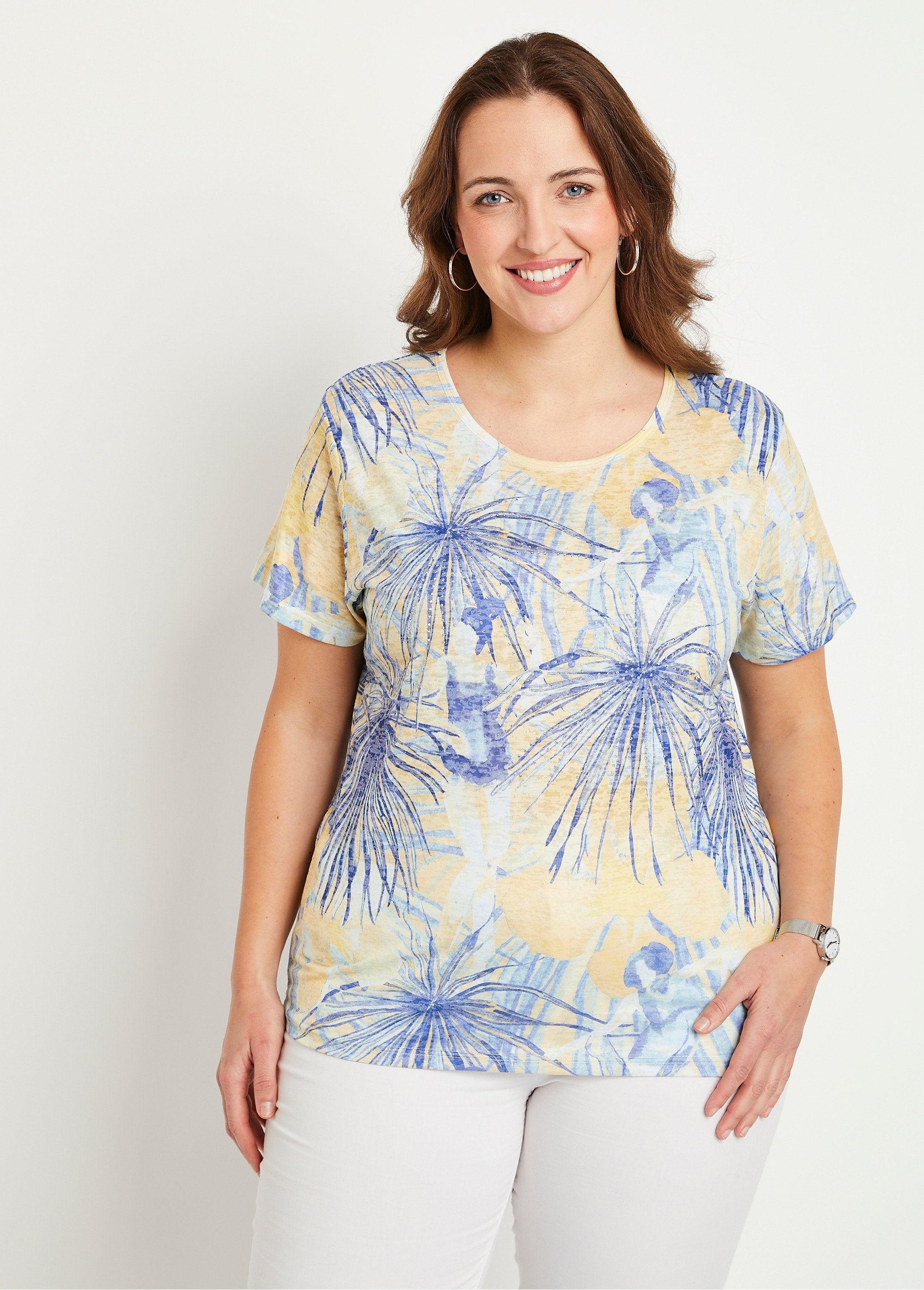 Camiseta_corta_estampada_y_strass_Amarillo_y_azul_FA1_curvy