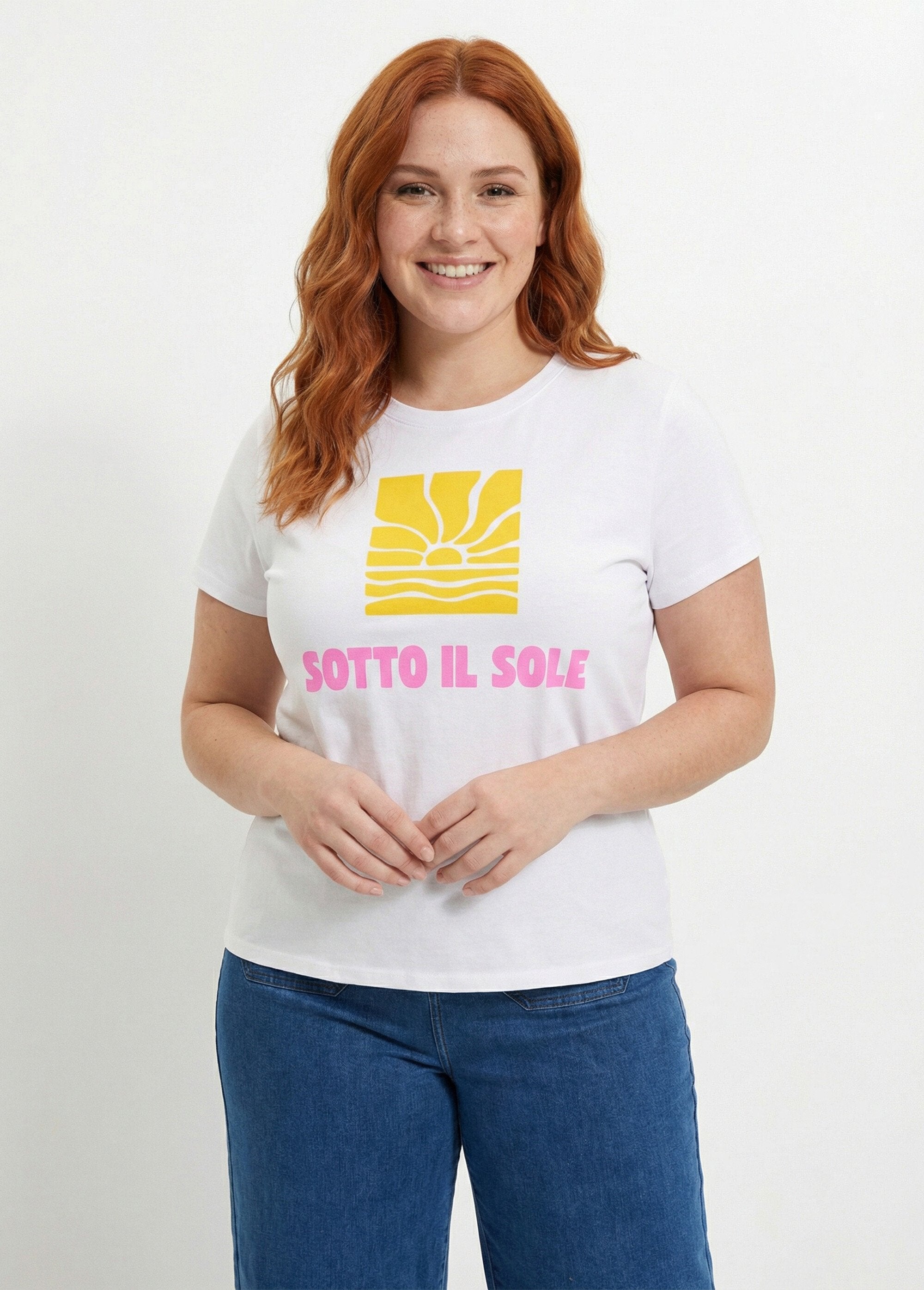 Camiseta_de_manga_corta,_estampado_de_sol_Impresión_en_blanco_FA1_curvy