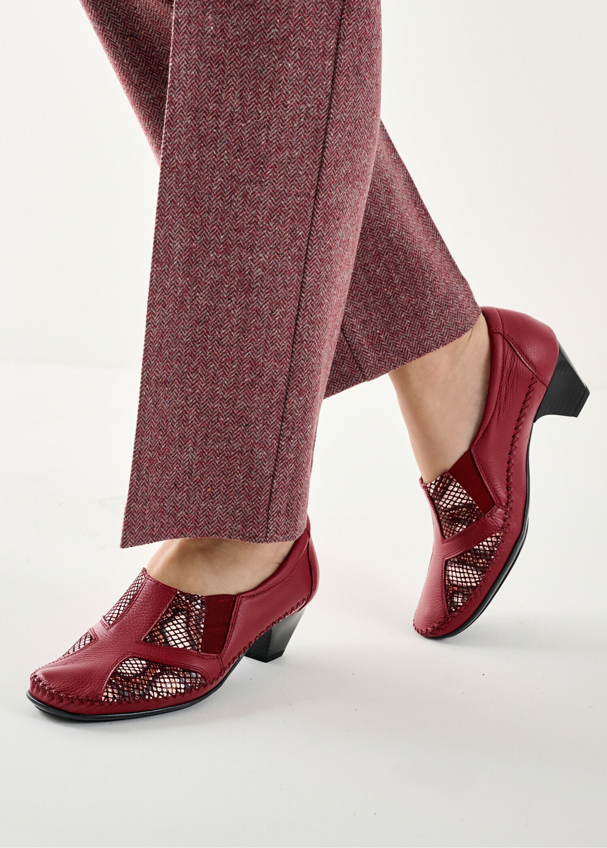 Zapatos_de_salón_de_ajuste_completo_para_pies_sensibles_Burdeos_SF1_slim