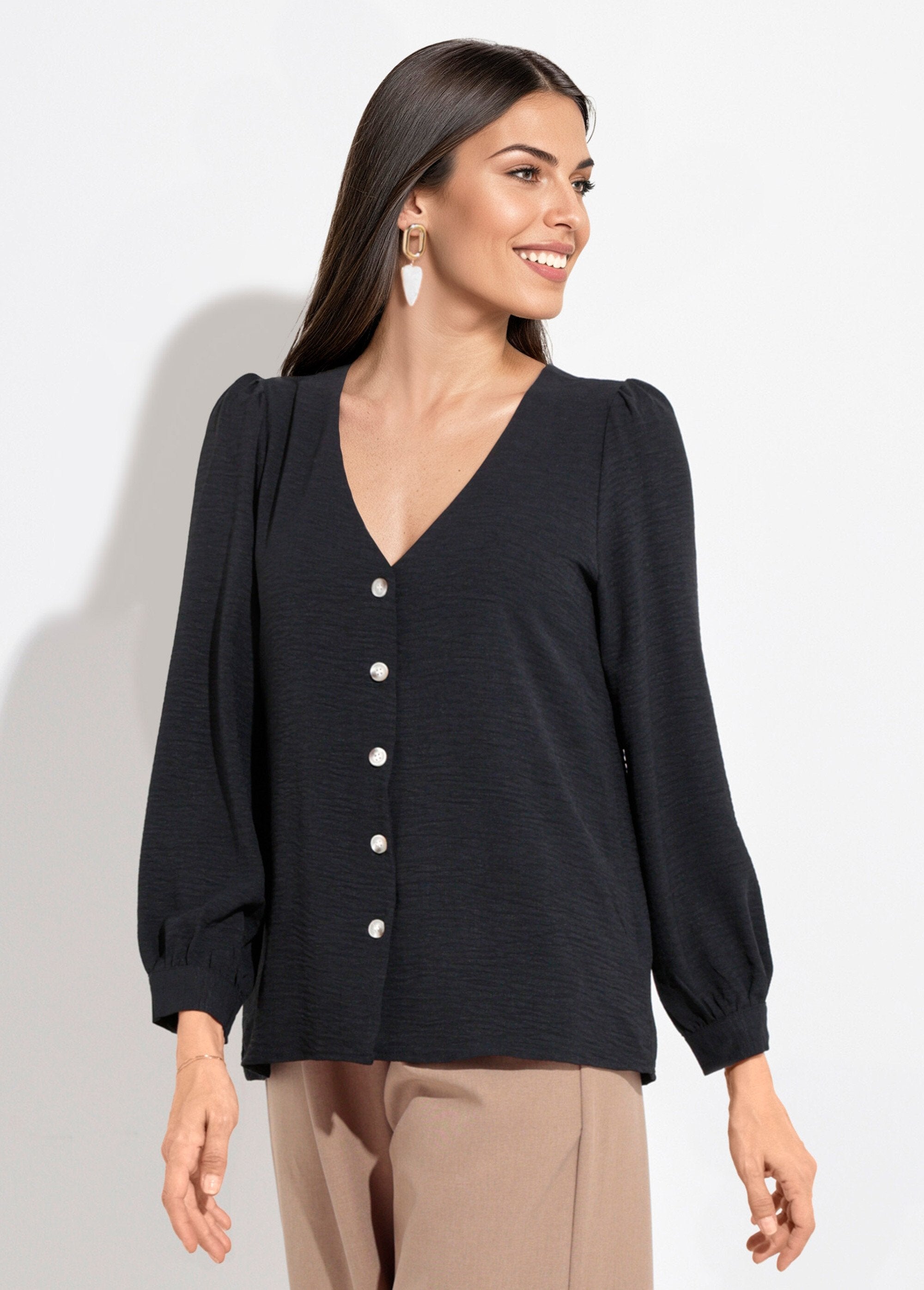 Túnica_abotonada_y_en_relieve_con_cuello_en_V_Negro_FA1_slim