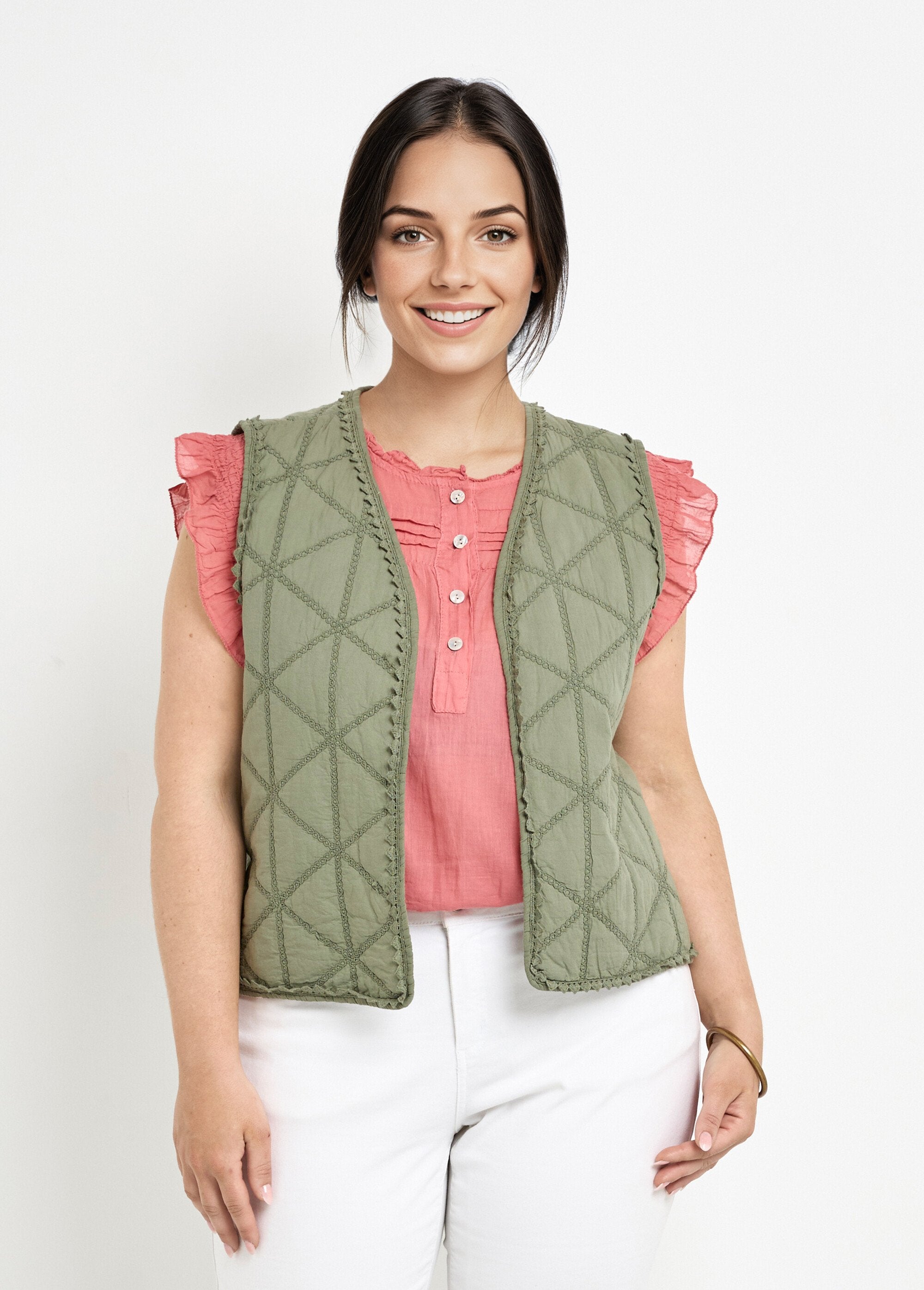 Chaqueta_acolchada_bordada_sin_mangas_Caqui_FA1_curvy