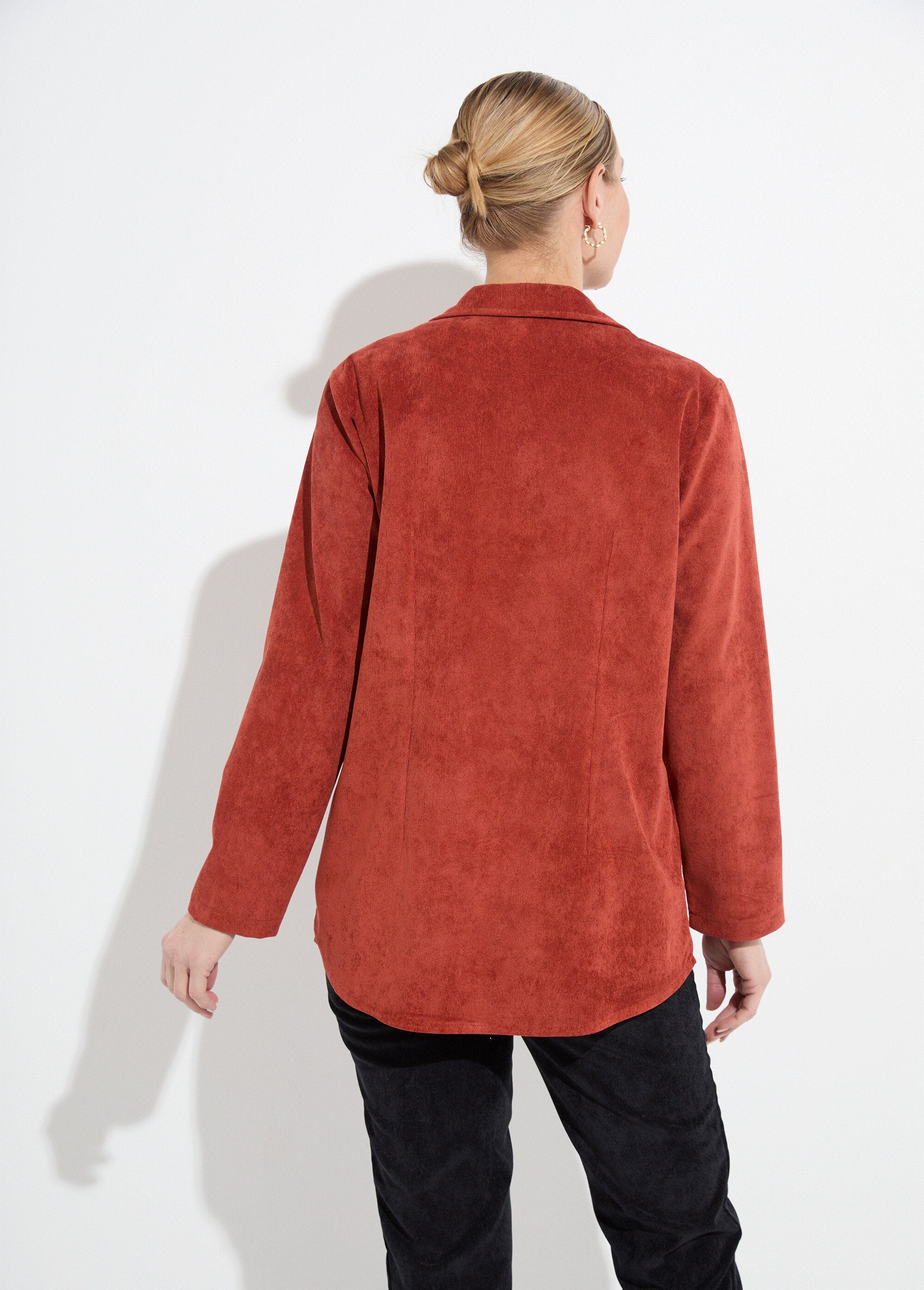Sobrecamisa_Milleraies_de_terciopelo_con_cuello_sastre_Picante_DO1_slim